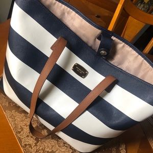 MK TOTE BAG! PERFECT FOR THE BEACH!